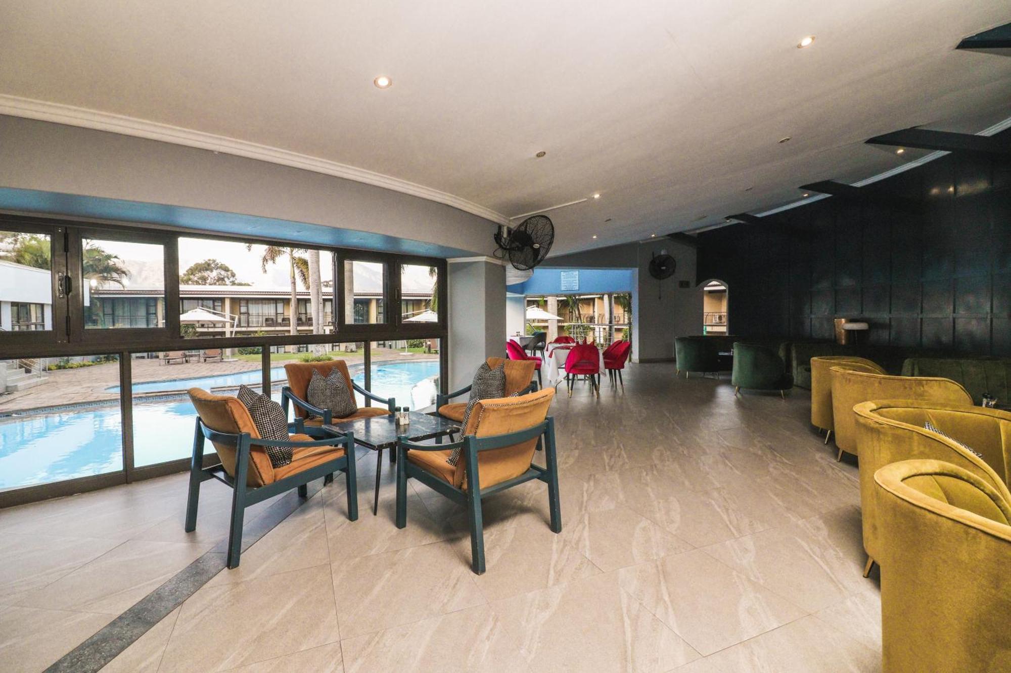 Happy Valley Hotel And Casino Ezulwini Exterior photo