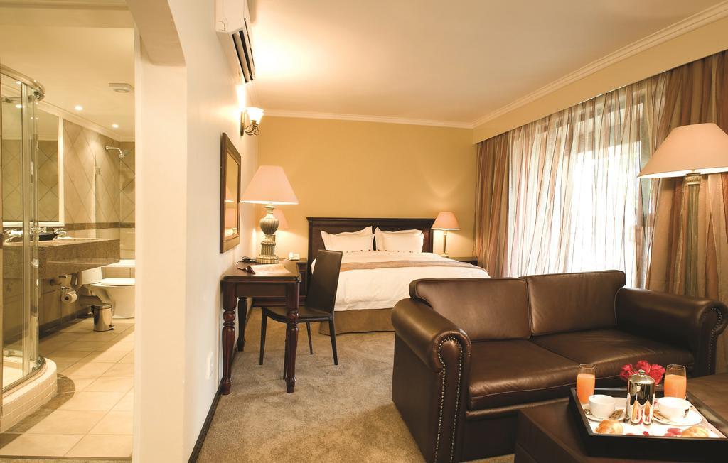 Happy Valley Hotel And Casino Ezulwini Room photo